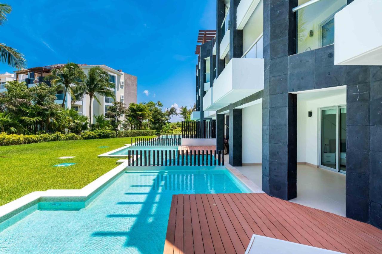 Mareazul Beach Front Condos At Playa Del Carmen Exterior photo